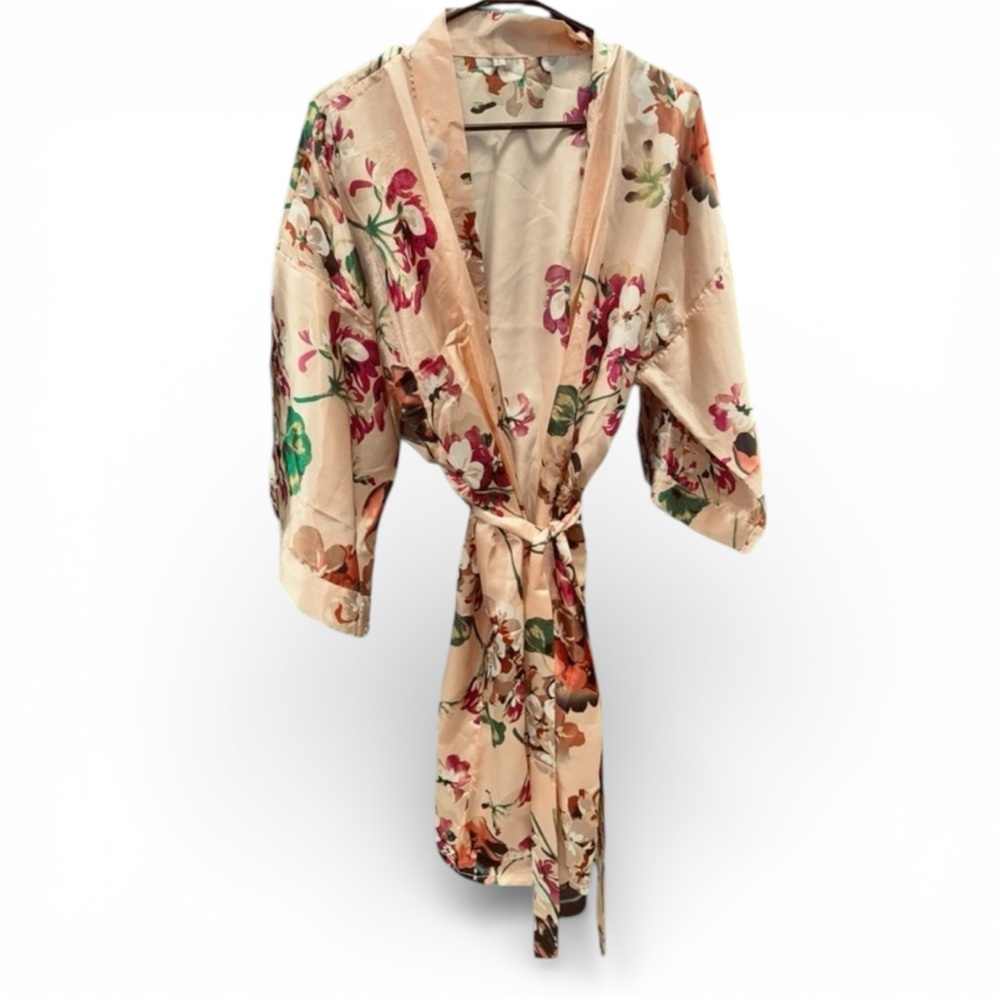Satin Robe/Kimono champagne color with floral pattern LARGE​ NIB​